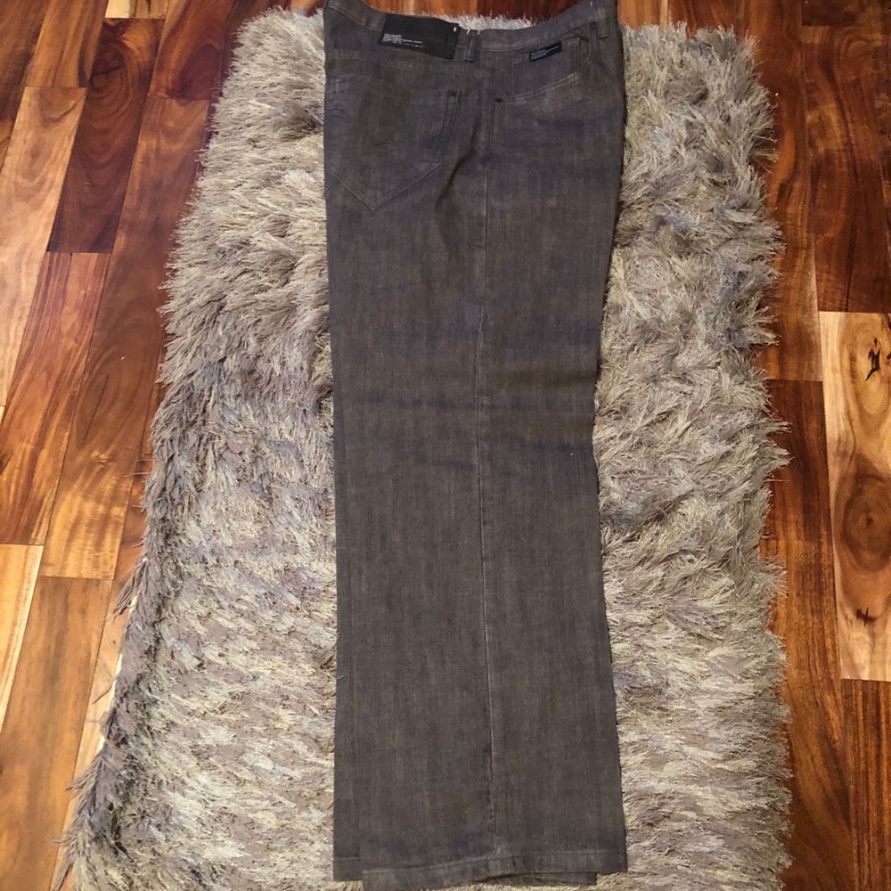 Men’s black stonewashed jeans